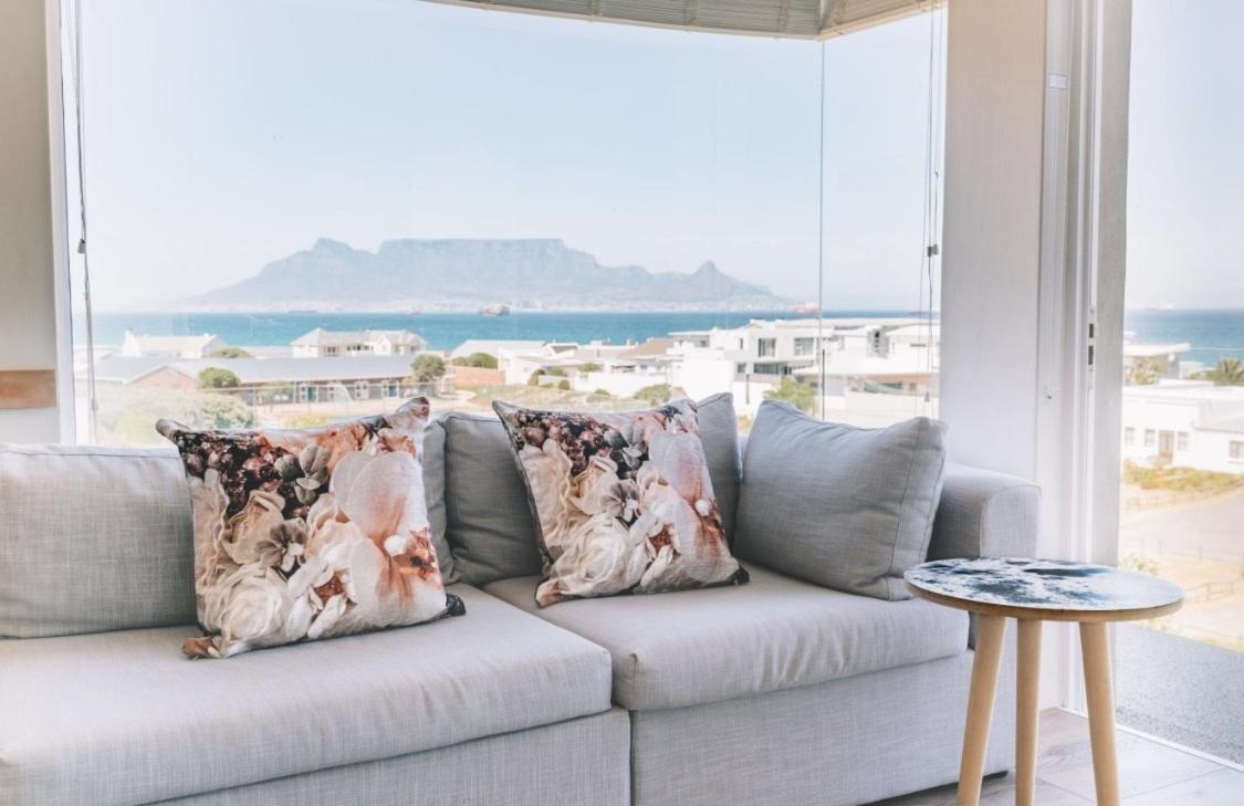 Small Bay Beach Suites Cape Town Exterior foto