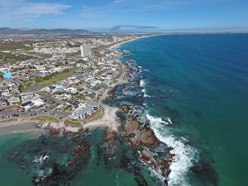 Small Bay Beach Suites Cape Town Exterior foto