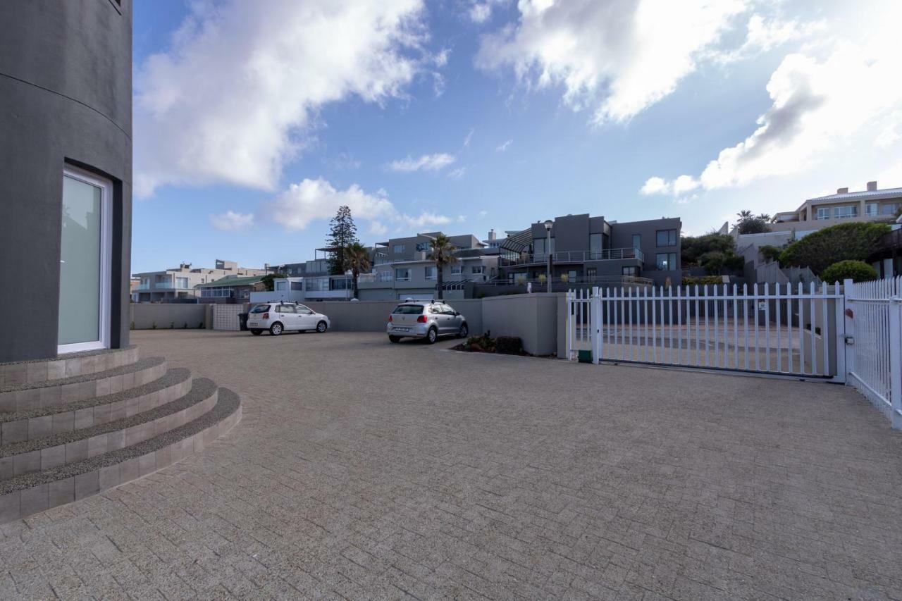 Small Bay Beach Suites Cape Town Exterior foto
